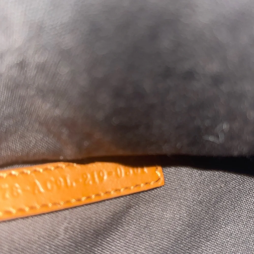 Fendi Logo Flat Pouch Clutch - Picture 8 of 10